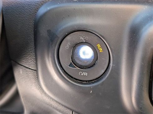 Used 2022 Jeep Wrangler Unlimited Sahara w/ Cold Weather Group image 28