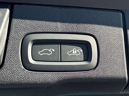 New 2026 Volvo XC60 B5 Plus w/ Protection Package Premier image 13