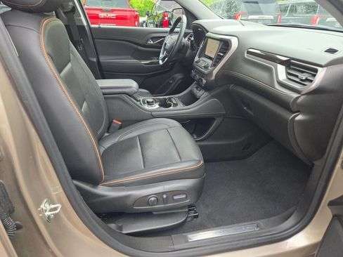 Used 2023 GMC Acadia AT4 w/ Technology Package image 6