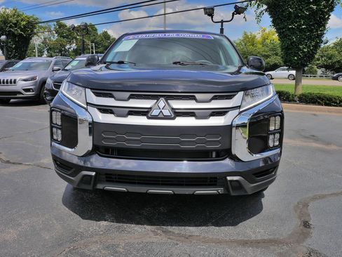 Used 2025 Mitsubishi Outlander Sport ES AWD/4WD image 2
