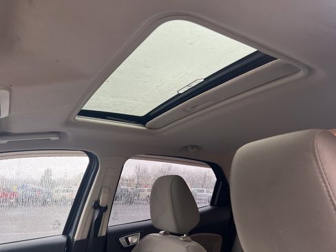 Used 2019 Ford EcoSport SE image 8