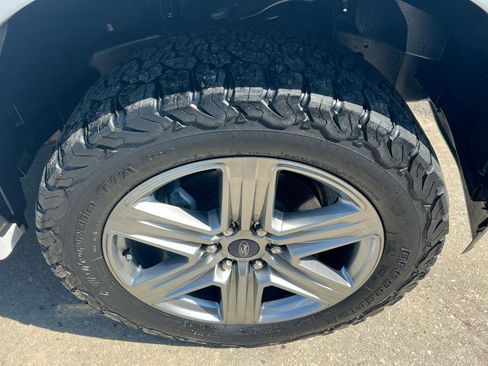 Used 2019 Ford F150 XLT w/ Equipment Group 302A Luxury image 4