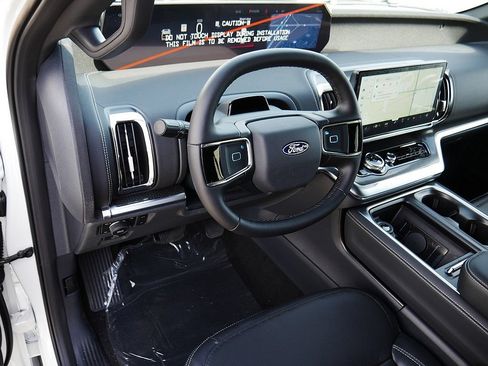 New 2027 Ford Expedition Platinum w/ Stealth Performance Package AWD/4WD image 11
