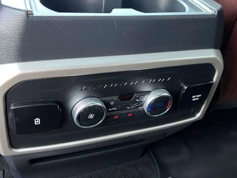 Certified 2022 Ford Expedition Max Limited AWD/4WD image 17