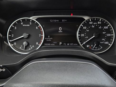 Used 2025 Nissan Rogue SV image 5