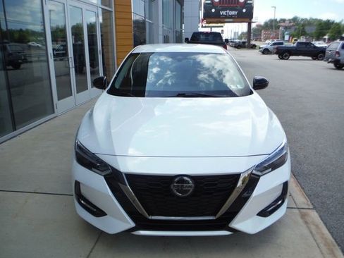 Used 2020 Nissan Sentra SR FWD image 5