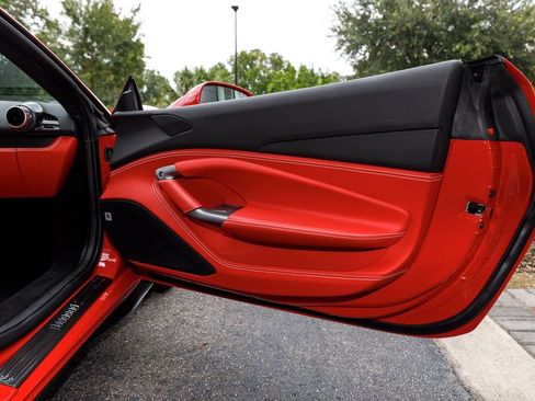 Used 2022 Ferrari F8 Tributo RWD image 14