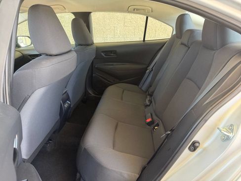 Used 2025 Toyota Corolla LE FWD image 23