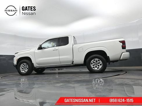 Used 2024 Nissan Frontier SV AWD/4WD image 38