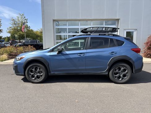 Used 2021 Subaru Crosstrek 2.5i Sport w/ Moonroof Package AWD/4WD image 2