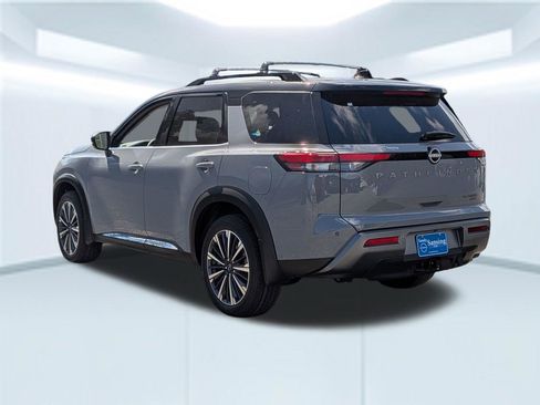 New 2026 Nissan Pathfinder Platinum w/ Cargo Package AWD/4WD image 5
