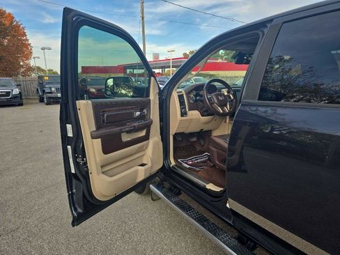 Used 2015 RAM 1500 Laramie Longhorn w/ Convenience Group AWD/4WD image 9