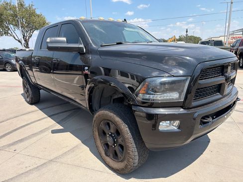 Used 2015 RAM 3500 Laramie w/ Black Appearance Group AWD/4WD image 5