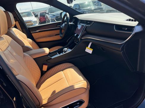 Used 2025 Jeep Grand Cherokee L Summit w/ Advanced Protech Group IV image 17