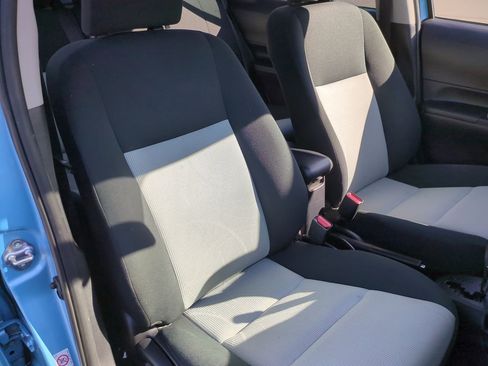 Used 2016 Toyota Prius C One image 28