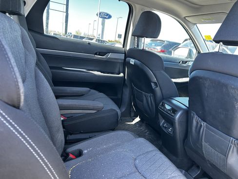 Used 2021 Hyundai Palisade SEL w/ Convenience Package FWD image 12