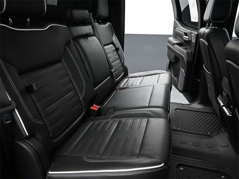 Used 2023 GMC Sierra 1500 AT4X image 25