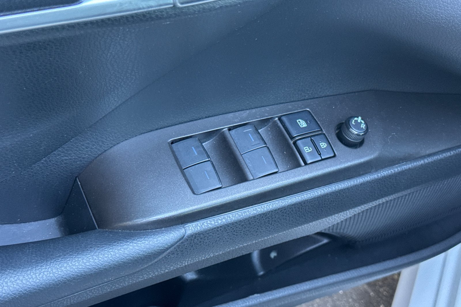 Certified 2022 Toyota Camry LE FWD image 14