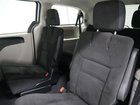 Used 2017 Dodge Grand Caravan SE w/ Power Window Group image 12