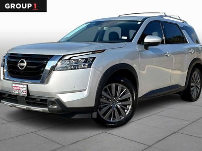 Certified 2023 Nissan Pathfinder SL w/ SL Premium Package