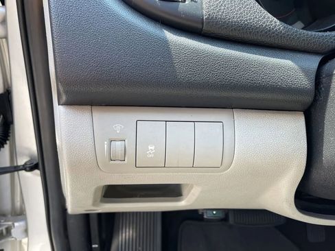 Used 2013 Kia Forte EX image 15