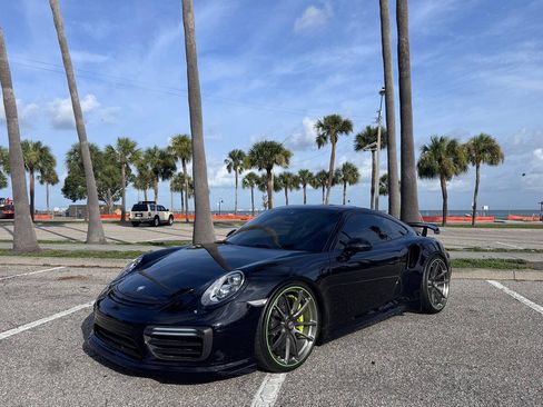 Used 2018 Porsche 911 Turbo S AWD/4WD image 4