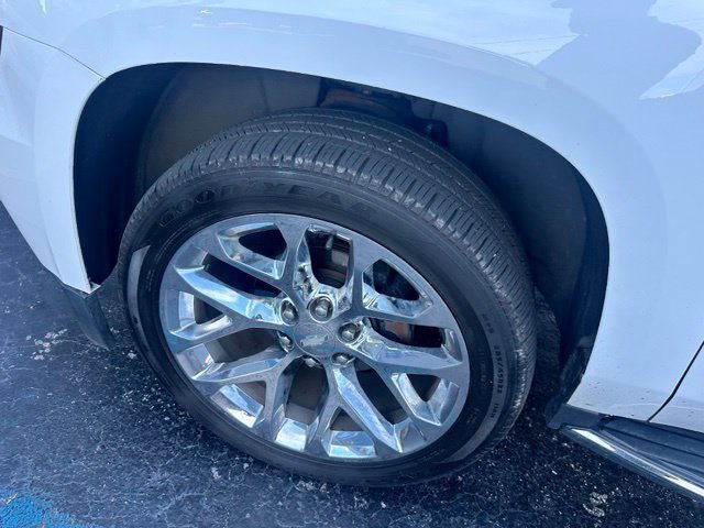Used 2018 Chevrolet Suburban Premier AWD/4WD image 6