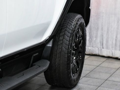 Used 2026 GMC Hummer EV SUV AWD/4WD image 73