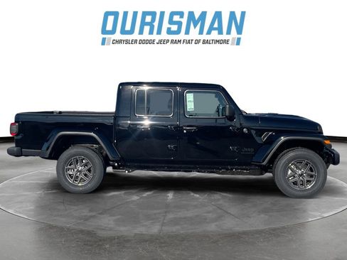 New 2026 Jeep Gladiator Sport AWD/4WD image 7