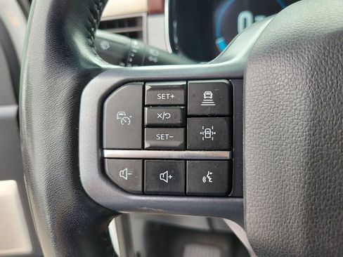 Used 2023 Ford F150 Lariat w/ Equipment Group 502A High RWD image 18