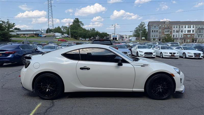 Used 2018 Toyota 86 RWD image 12