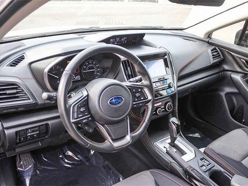 Used 2022 Subaru Crosstrek 2.0i Premium w/ Moonroof Package image 24