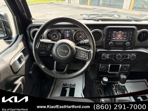 Used 2021 Jeep Wrangler Unlimited Sport AWD/4WD image 23