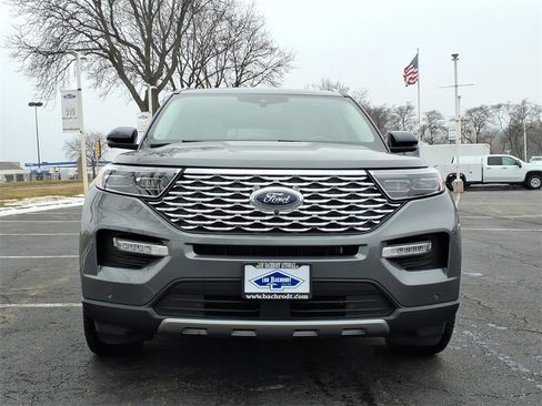 Used 2021 Ford Explorer Platinum w/ Equipment Group 601A image 2