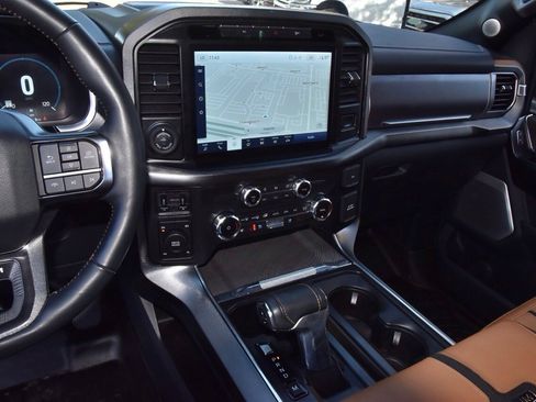 Certified 2022 Ford F150 Platinum w/ Equipment Group 701A High image 26