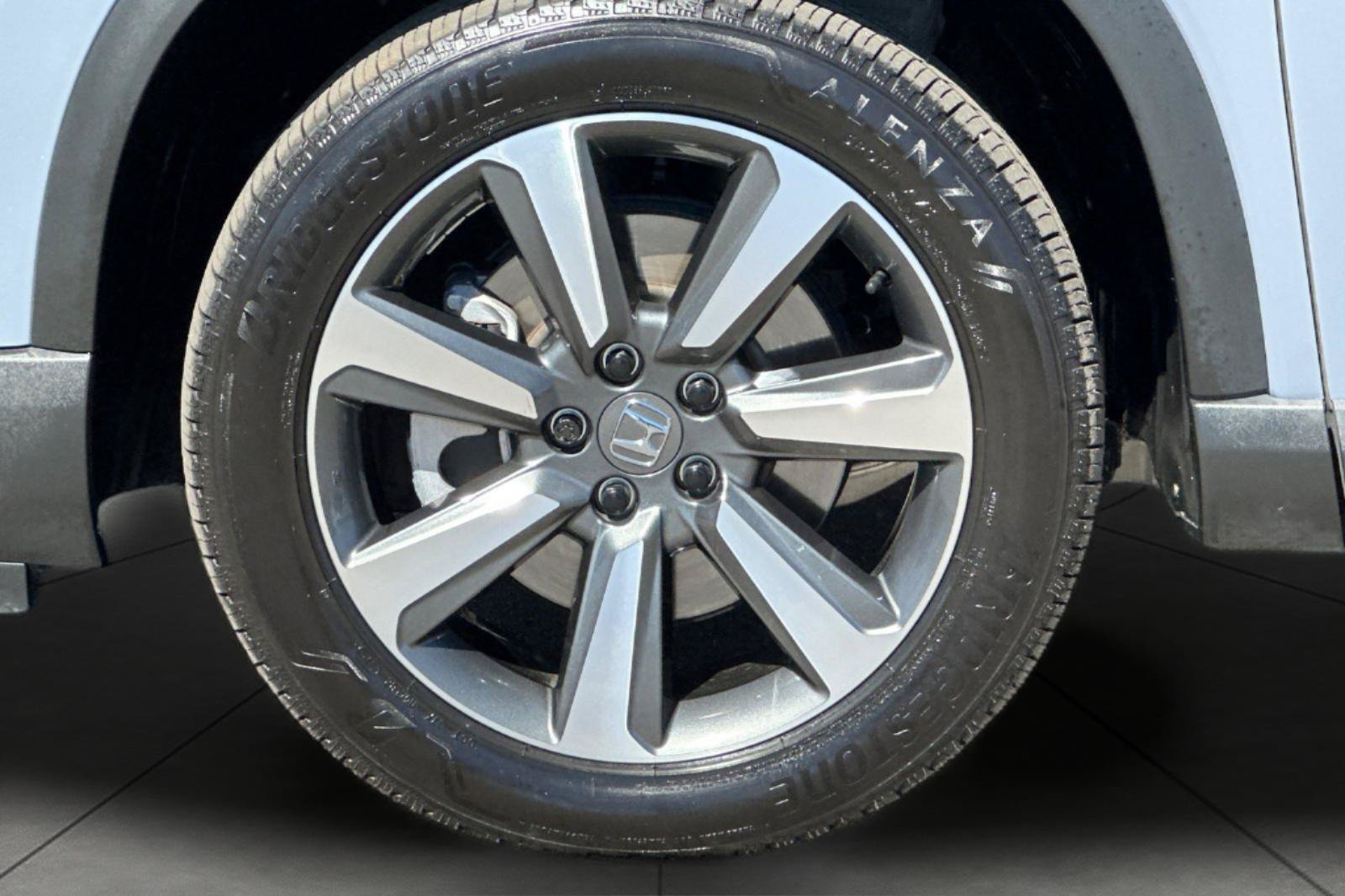 Used 2025 Honda Pilot Elite image 27