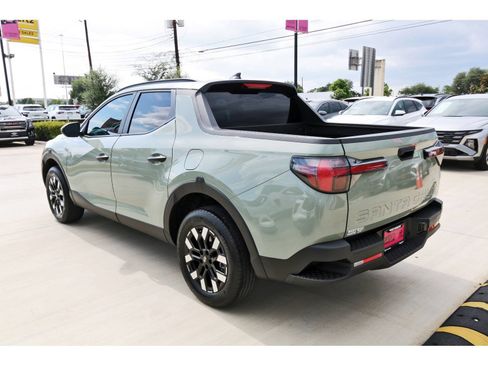 Certified 2025 Hyundai Santa Cruz SEL FWD image 6