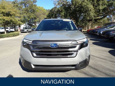 Used 2025 Subaru Forester Premium w/ Convenience Package #1 image 3