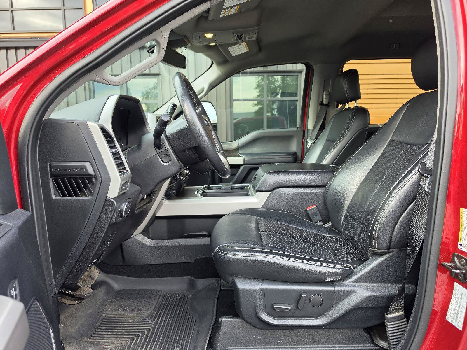 Used 2020 Ford F350 Lariat w/ Lariat Ultimate Package AWD/4WD image 13