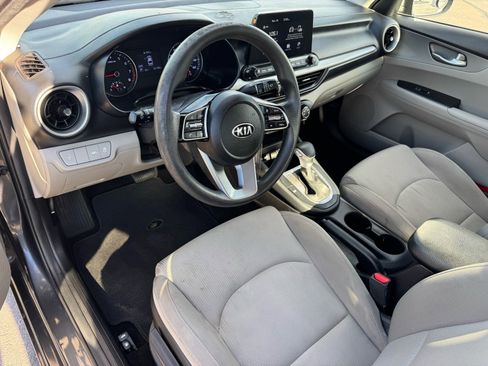 Used 2021 Kia Forte LXS image 15