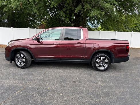 Used 2017 Honda Ridgeline RTL-T image 2