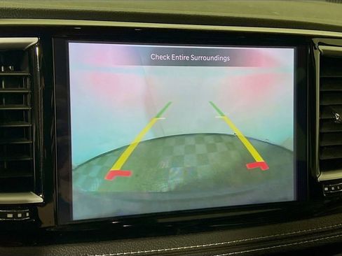 Used 2023 Chrysler Pacifica Limited FWD image 12