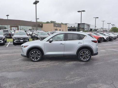 Used 2023 MAZDA CX-5 AWD 2.5 S w/ Premium Package image 4