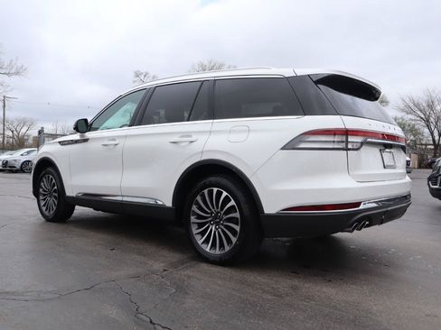 Used 2020 Lincoln Aviator Reserve w/ Elements Package Plus AWD/4WD image 3