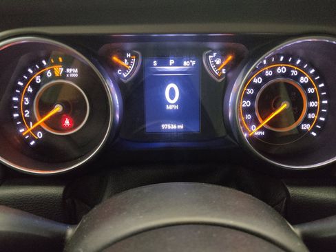 Used 2018 Jeep Wrangler Unlimited Sport AWD/4WD image 23