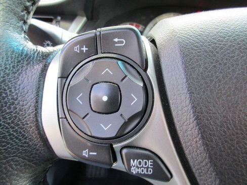 Used 2014 Toyota Camry SE image 15