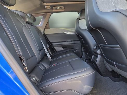 New 2025 Cadillac Optiq Luxury 1 image 15