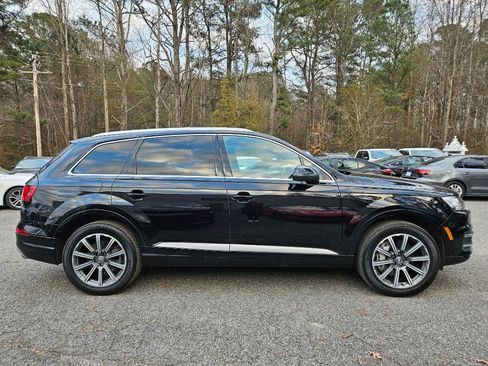 Used 2017 Audi Q7 3.0T Premium Plus image 11