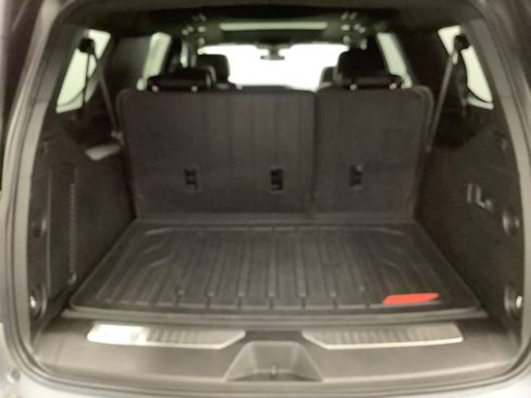 Used 2022 GMC Yukon XL Denali image 24