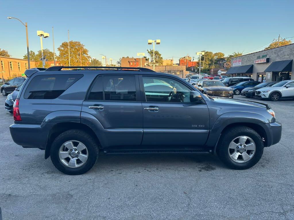 Used 2008 Toyota 4Runner SR5 AWD/4WD image 4